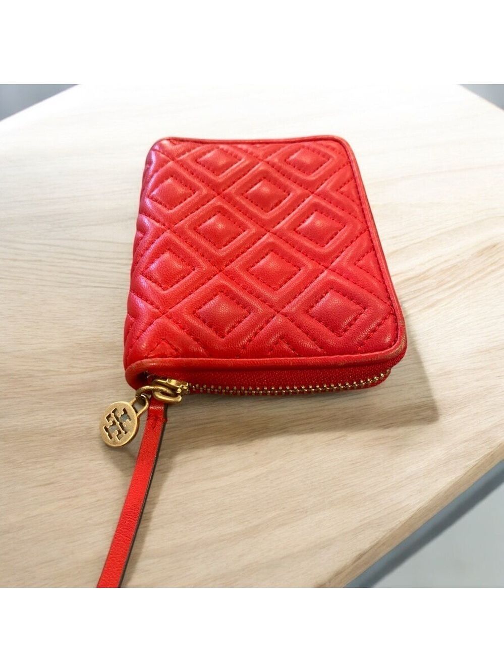 Tory Burch Cherry Red Quilted Leather Zip Wallet 
EUC – Authentic & Gorgeous!